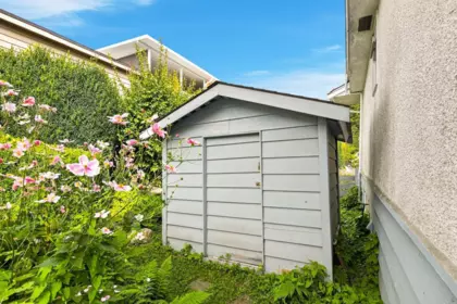 Outdoor Patio Photo of 4335 Barker Avenue, Burnaby, BC