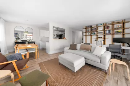 202 1610 Chesterfield Avenue, North Vancouver, BC, North Vancouver — Apartment/Condo for sale
