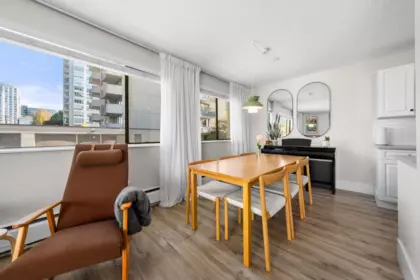 202 1610 Chesterfield Avenue, North Vancouver, BC, North Vancouver — Apartment/Condo for sale