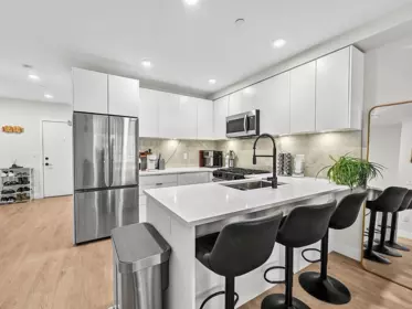 Kitchen Island Photo of 421 13238 105 Avenue, Surrey, BC