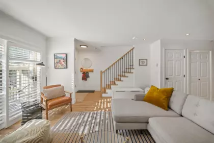 18 222 E 5th Street, North Vancouver, BC, North Vancouver — Townhouse for sale