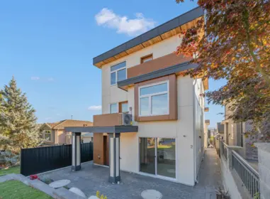 1 3034 E 5th Avenue, Vancouver, BC, Vancouver — Half Duplex for sale