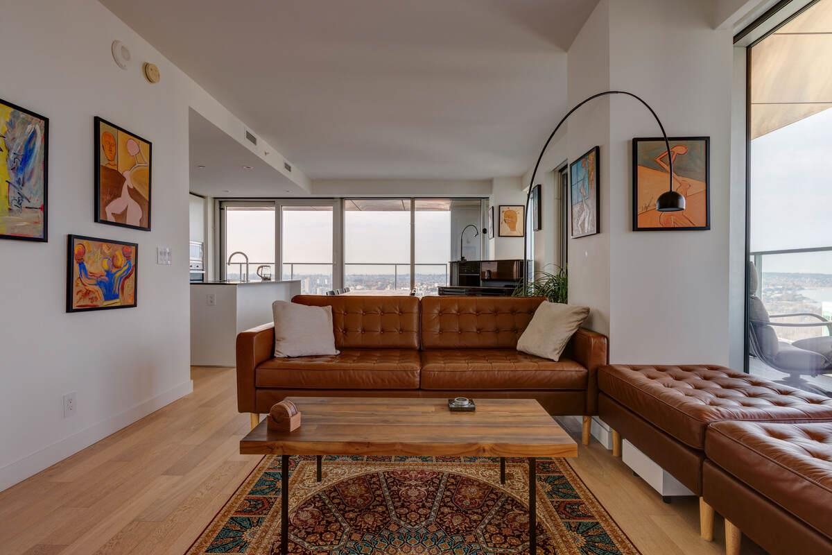 Entry Foyer Photo of 3703 1480 Howe Street, Vancouver, BC