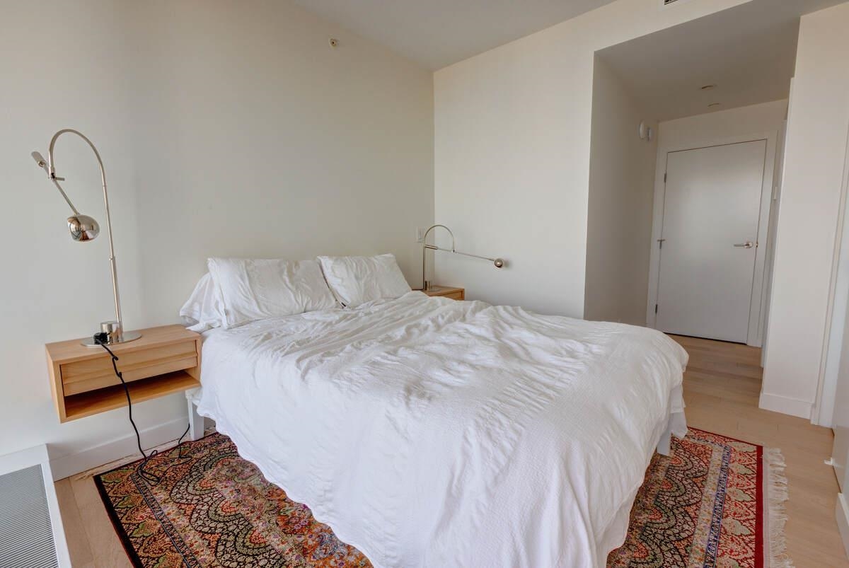 Swimming Pool Photo of 3703 1480 Howe Street, Vancouver, BC