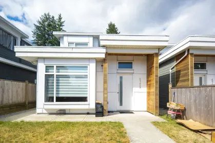 6759 Canada Way, Burnaby, BC, Burnaby — Half Duplex for sale