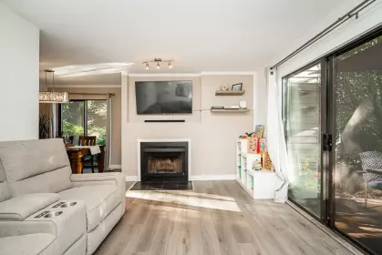 8562 Wilderness Court, Burnaby, BC, Burnaby — Townhouse for sale
