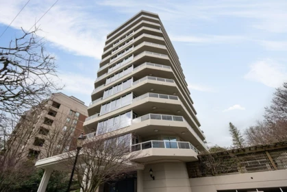 4 1717 Duchess Avenue, West Vancouver, BC, West vancouver — Apartment/Condo for sale