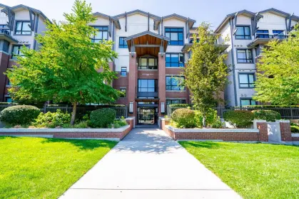 303 2960 151 Street, Surrey, BC, Surrey — Apartment/Condo for sale