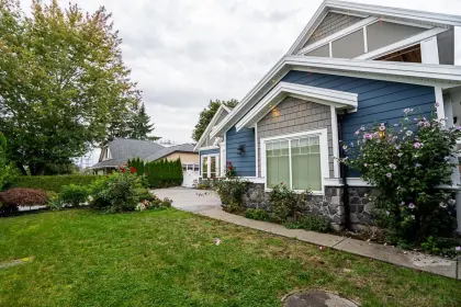 18523 60 Avenue, Surrey, BC, Surrey — Single Family Residence for sale