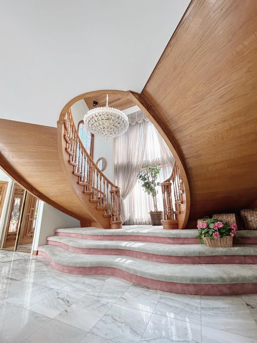 Kitchen Photo of 8351 Sunnywood Drive, Richmond, BC