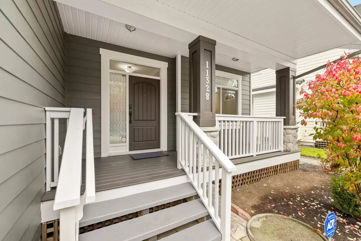 Dining Area Photo of 11328 154a Street, Surrey, BC