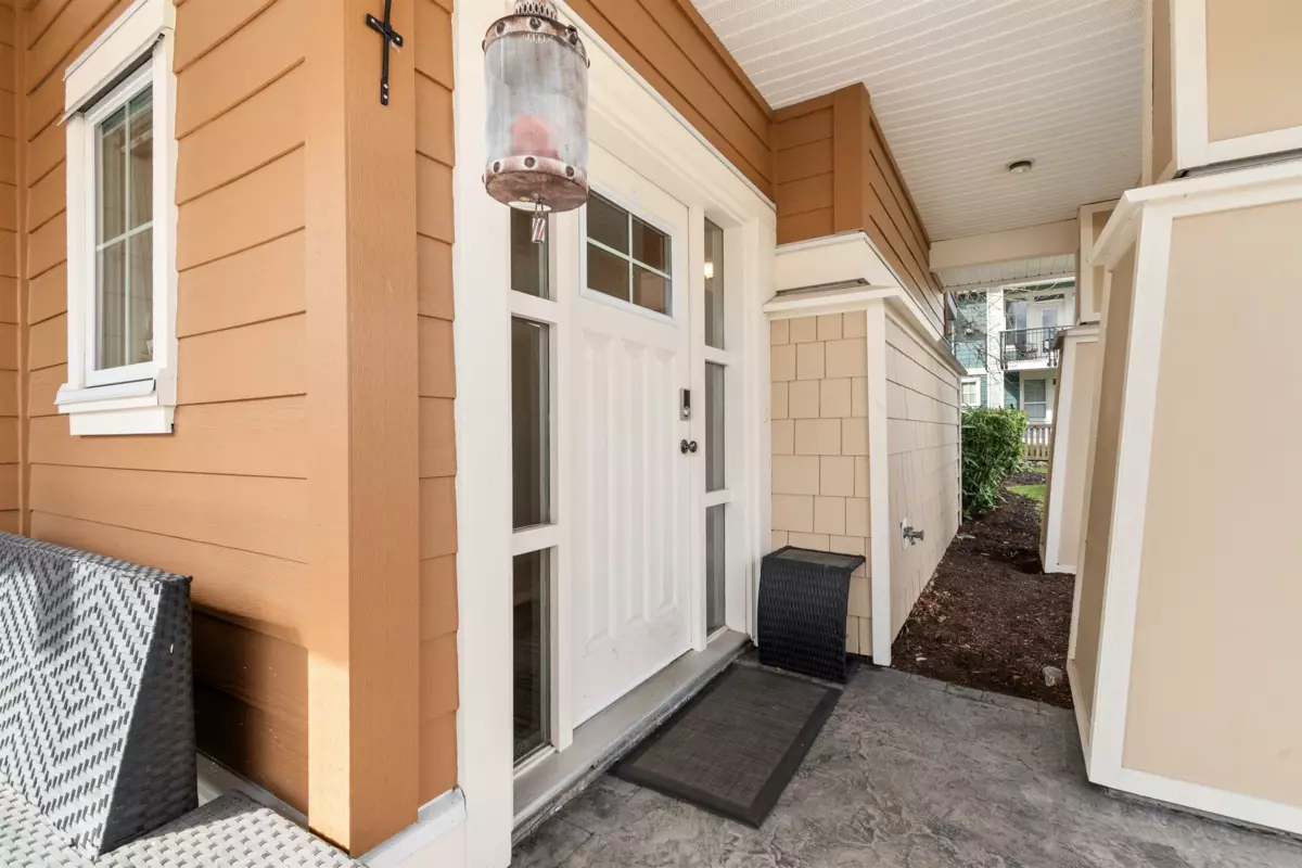 Family Room Photo of 43 45290 Soowahlie Crescent, Chilliwack, BC