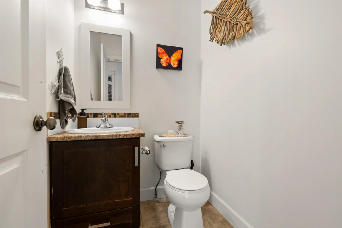 Mudroom Photo of 43 45290 Soowahlie Crescent, Chilliwack, BC