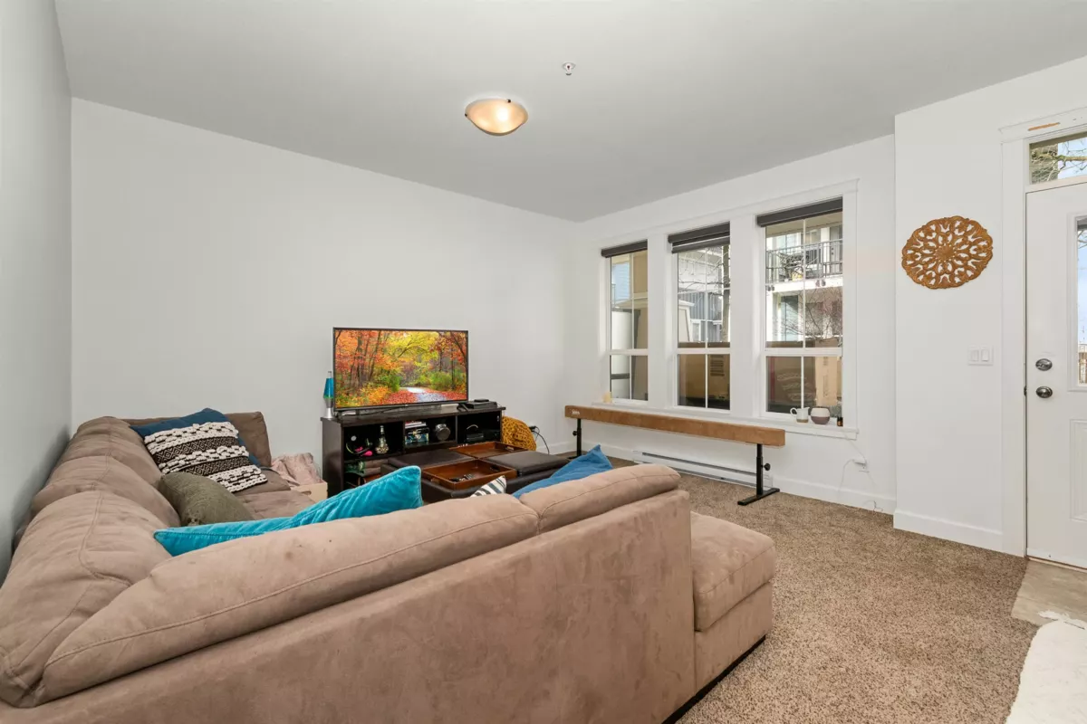 Primary Bedroom Photo of 43 45290 Soowahlie Crescent, Chilliwack, BC