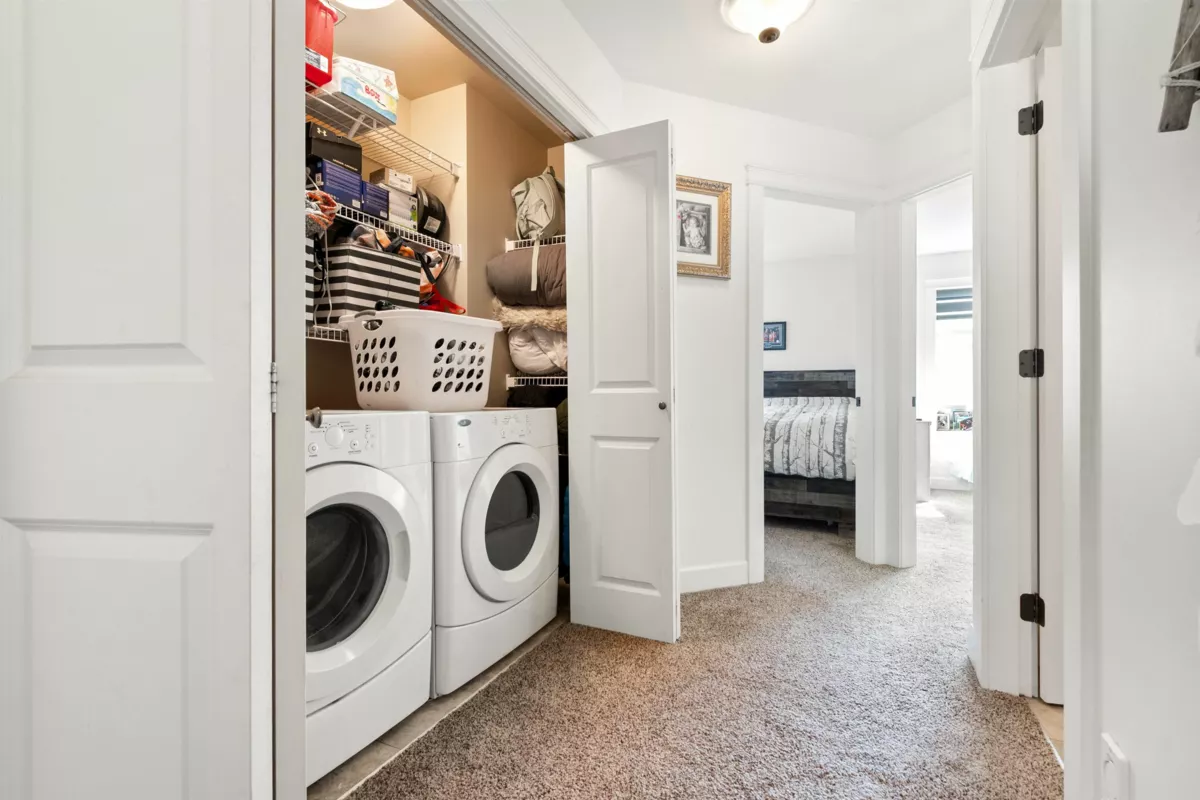 Staircase Photo of 43 45290 Soowahlie Crescent, Chilliwack, BC