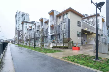 4 8598 River District Crossing, Vancouver, BC, Vancouver — Townhouse for sale