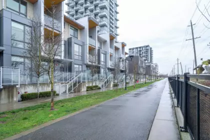 4 8598 River District Crossing, Vancouver, BC, Vancouver — Townhouse for sale