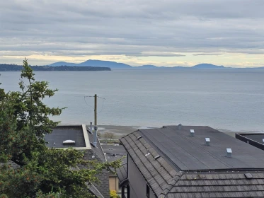 1349 Oxford Street, White Rock, BC, White Rock — Single Family Residence for sale