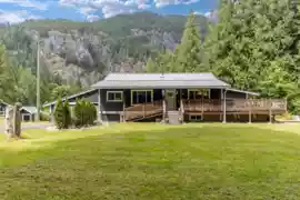 14848 Squamish Valley Road, Squamish, BC