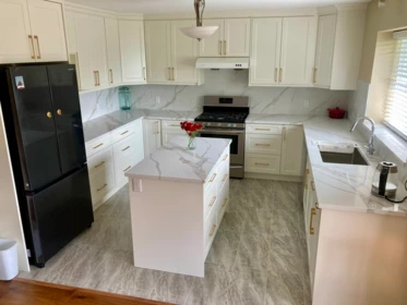 Kitchen Island Photo of 15 Parkwood Place, Port Moody, BC