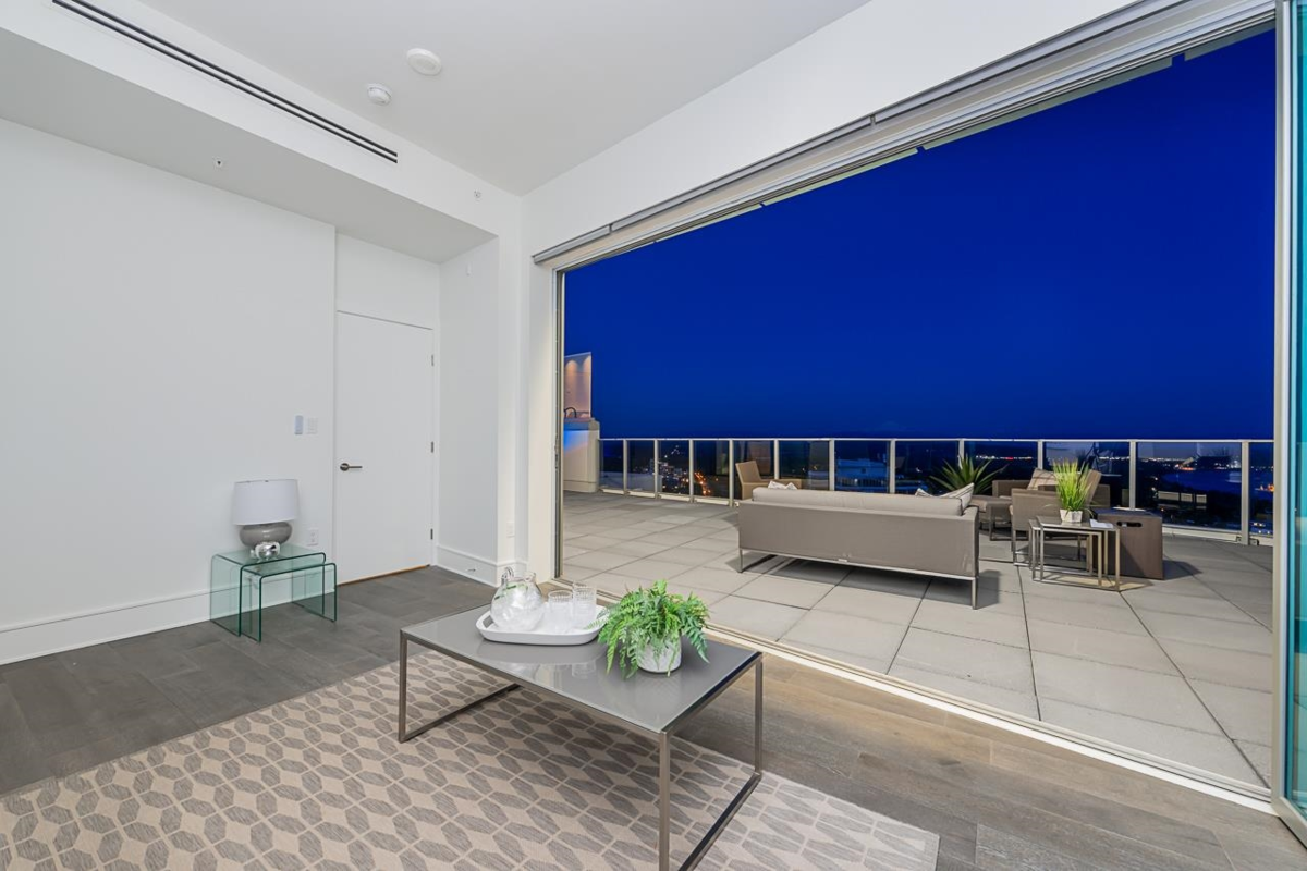 Community Amenities Photo (Clubhouse) of PH 2 1501 Foster Street, White Rock, BC