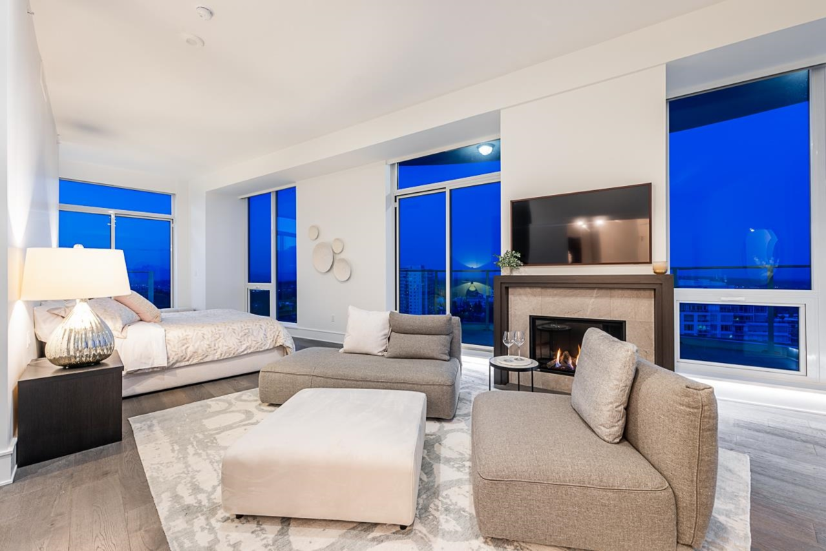 Laundry Room Photo of PH 2 1501 Foster Street, White Rock, BC