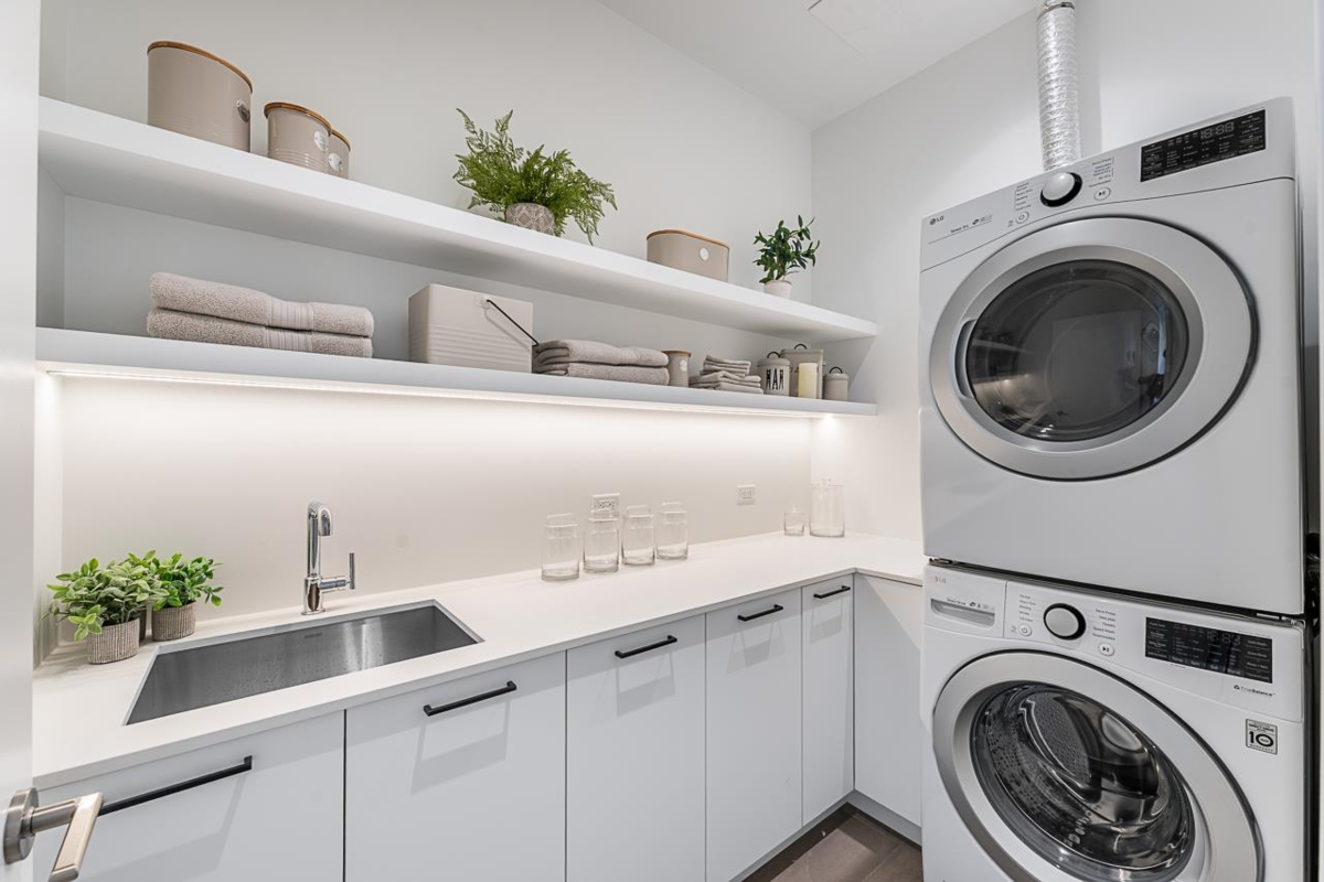 Outdoor Patio Photo of PH 2 1501 Foster Street, White Rock, BC