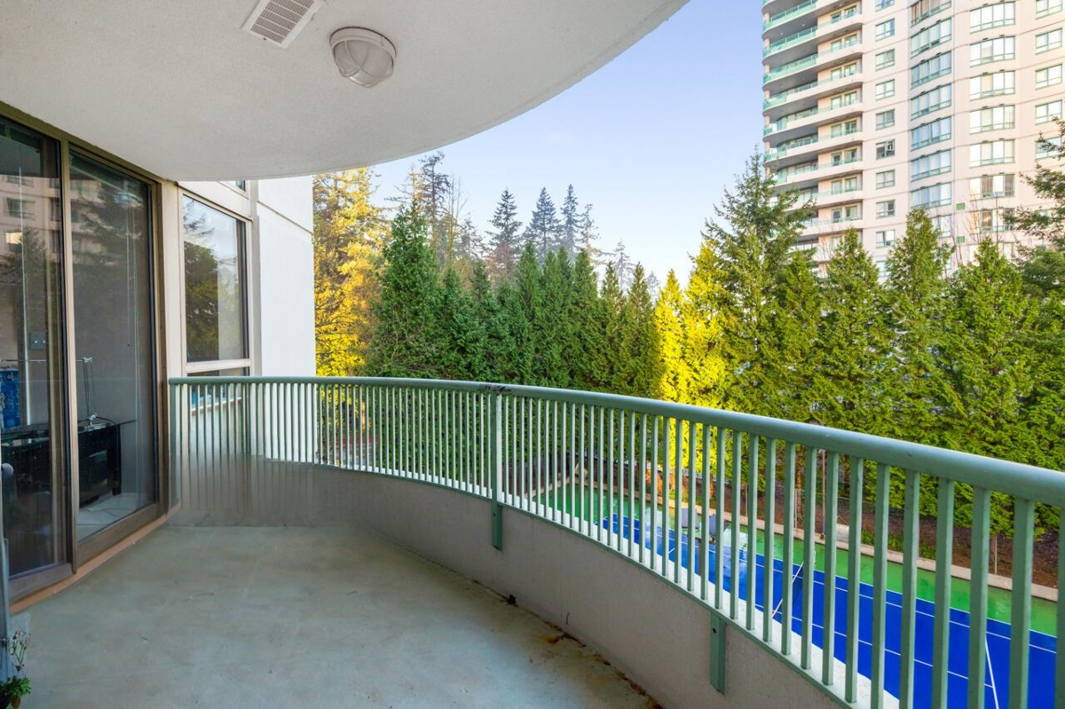 Breakfast Nook Photo of 505 6188 Patterson Avenue, Burnaby, BC