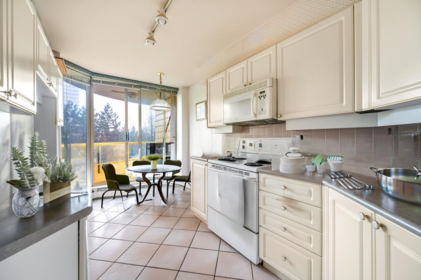 505 6188 Patterson Avenue, Burnaby, BC