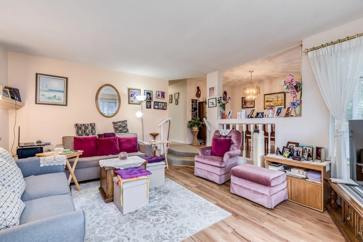 Dining Area Photo of 5 32390 Fletcher Avenue, Mission, BC
