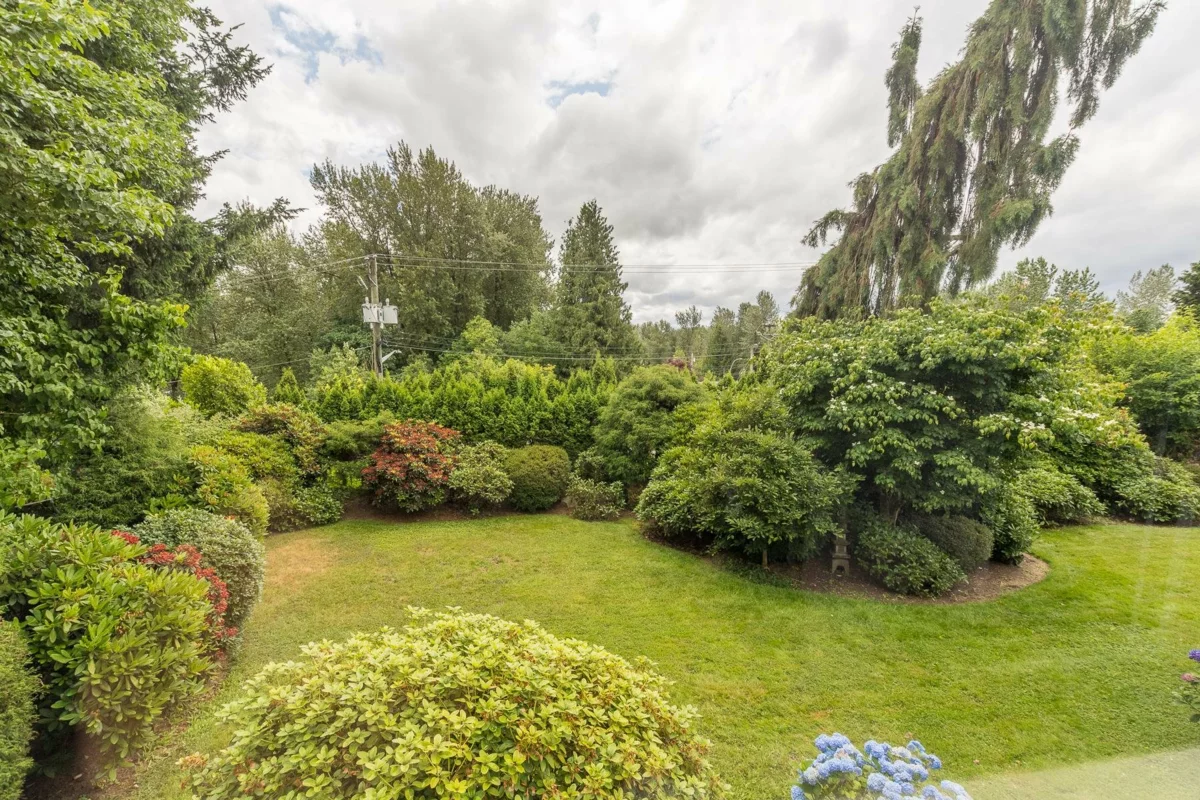 Garage Interior Photo of 5 32390 Fletcher Avenue, Mission, BC