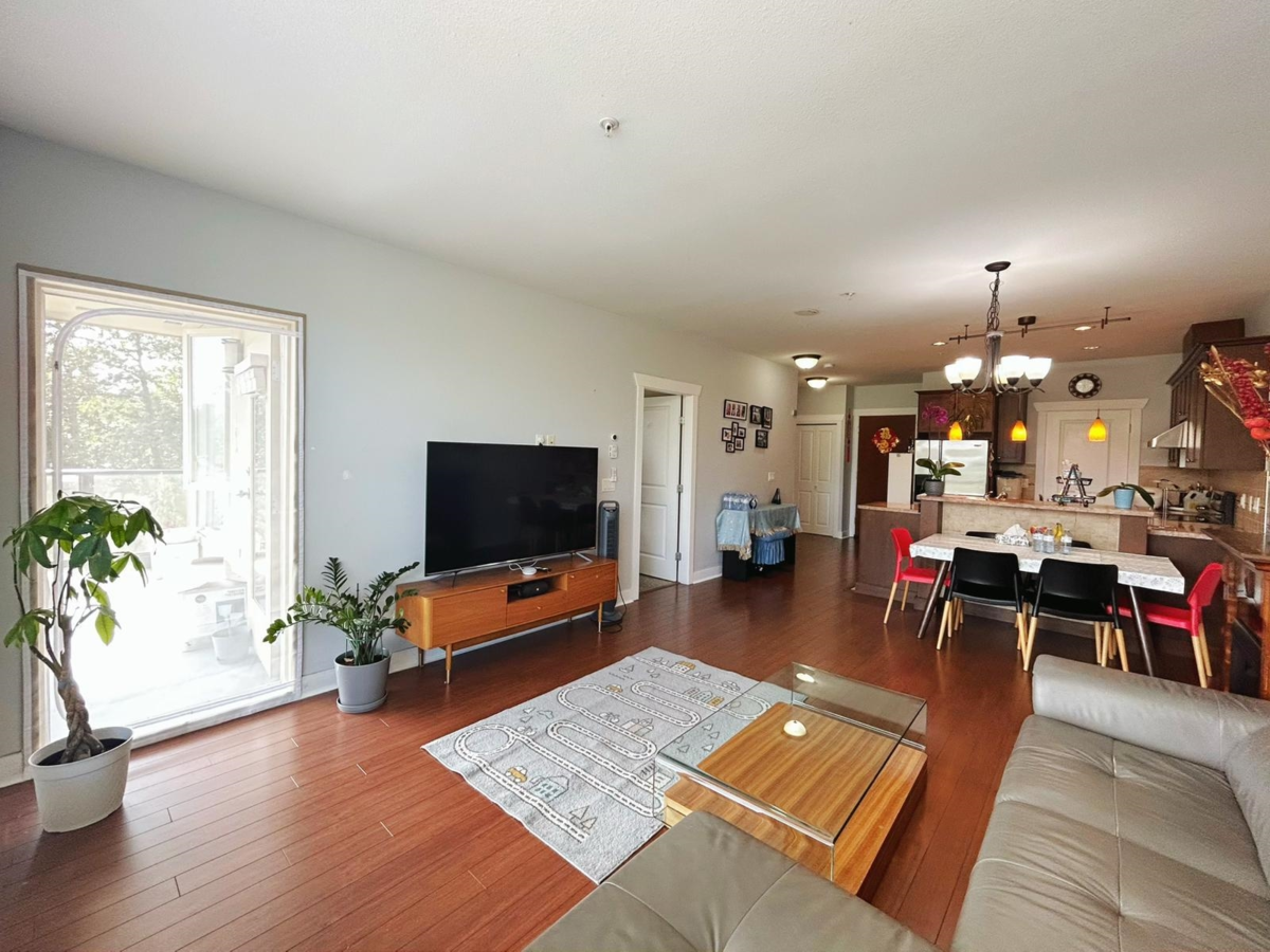 Bedroom 2 Photo of 506 14333 104 Avenue, Surrey, BC