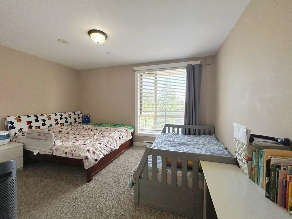 Office / Den Photo of 506 14333 104 Avenue, Surrey, BC