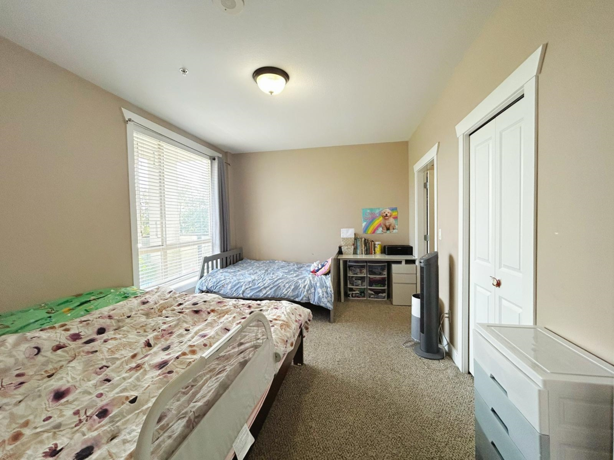 Powder Room Photo of 506 14333 104 Avenue, Surrey, BC