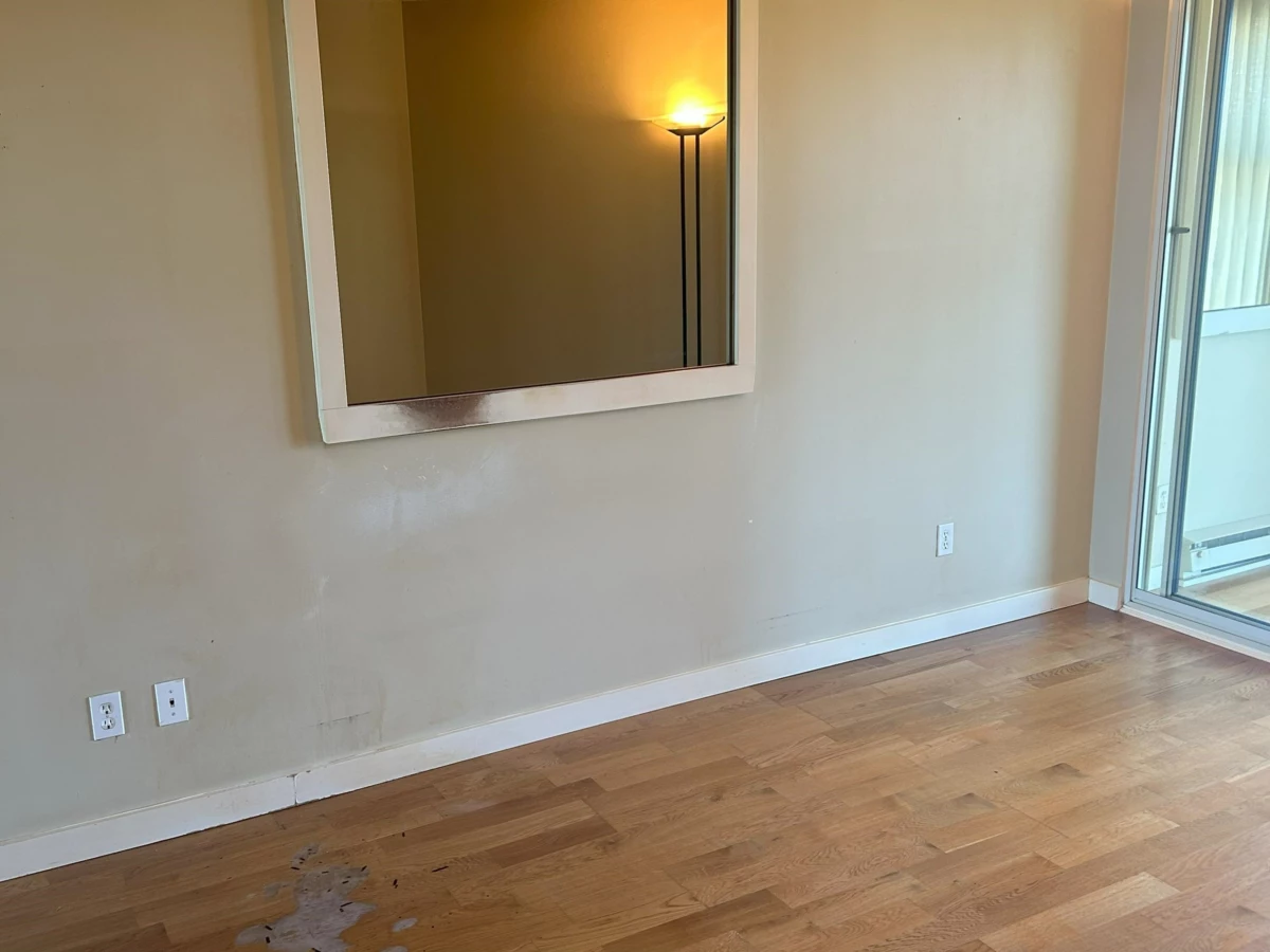 Breakfast Nook Photo of 904 1331 Homer Street, Vancouver, BC