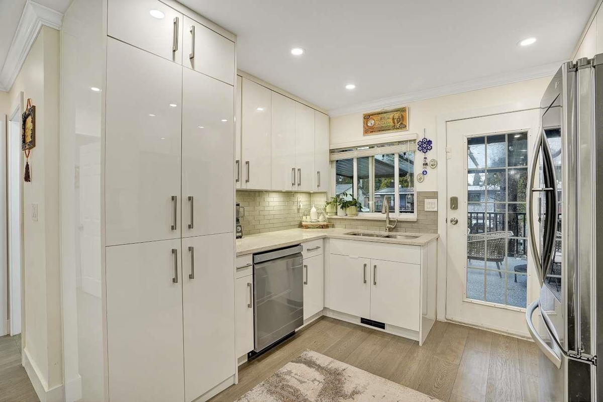 Living Room Photo of 1543 Chadwick Avenue, Port Coquitlam, BC