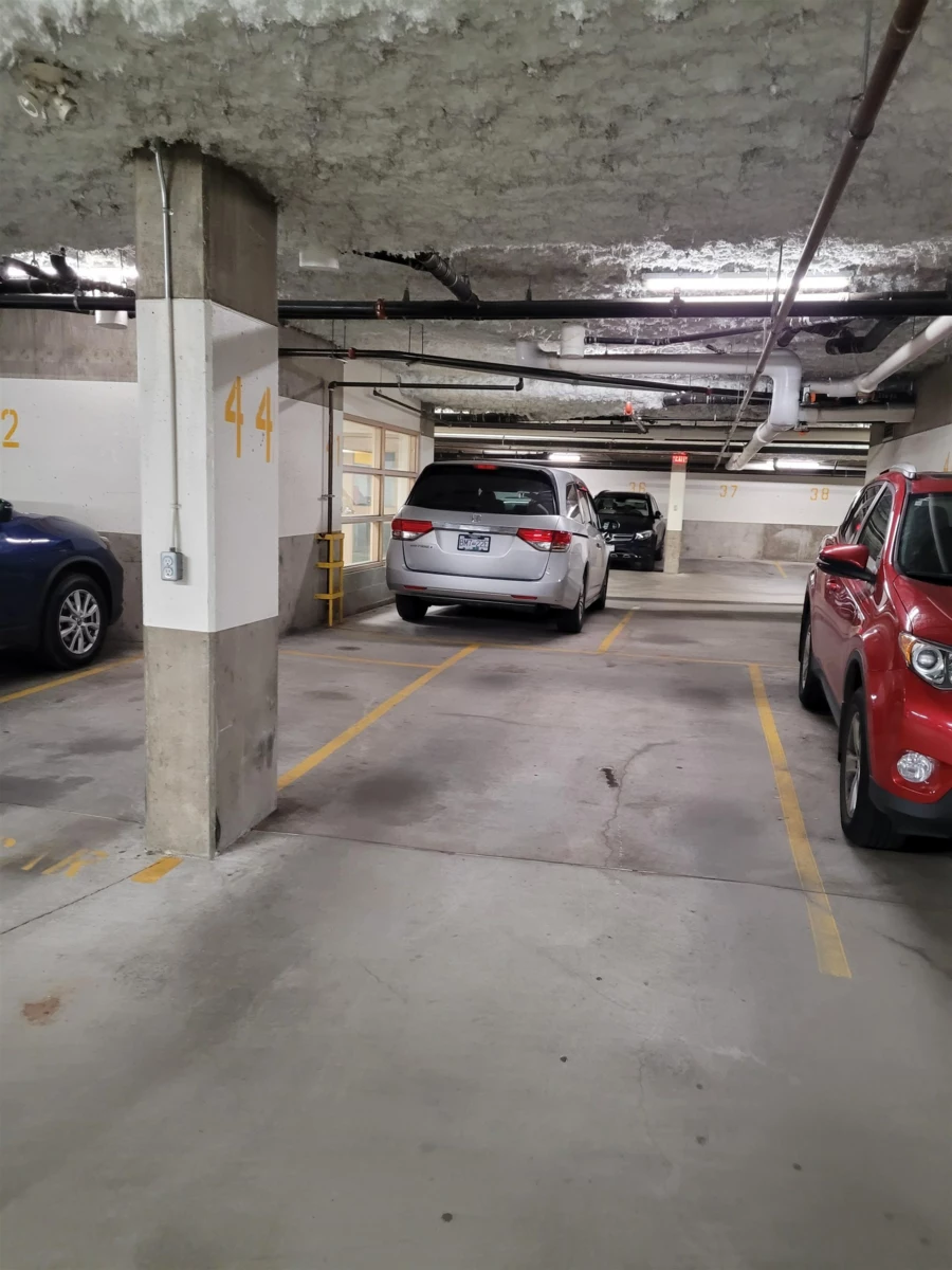 Laundry Room Photo of 401 995 W 59th Avenue, Vancouver, BC