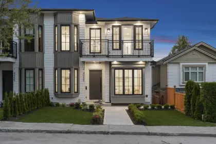 1 4955 Grafton Street, Burnaby, BC, Burnaby — Half Duplex for sale