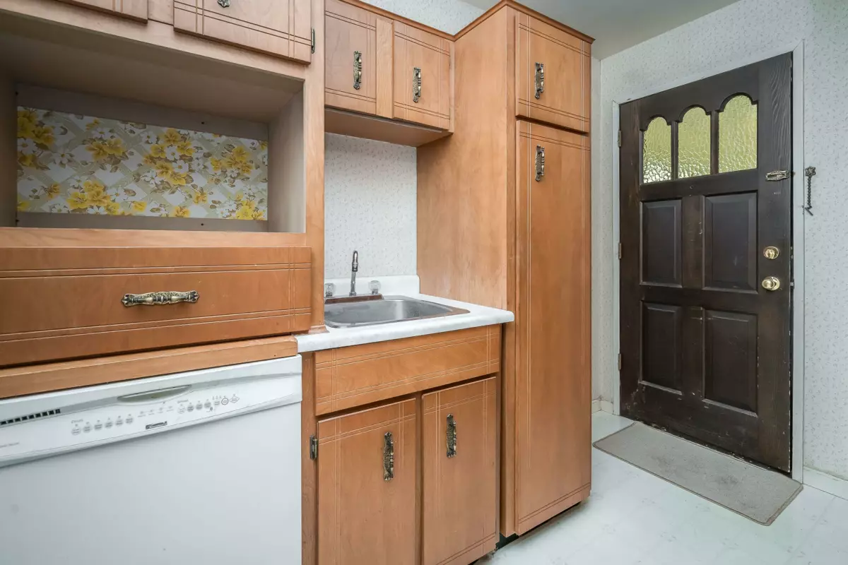 Basement Recreation Room Photo of 2084 Hollyberry Court, Abbotsford, BC