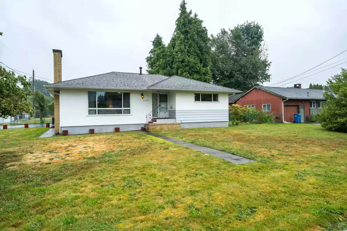 Exterior Rear Photo of 2084 Hollyberry Court, Abbotsford, BC