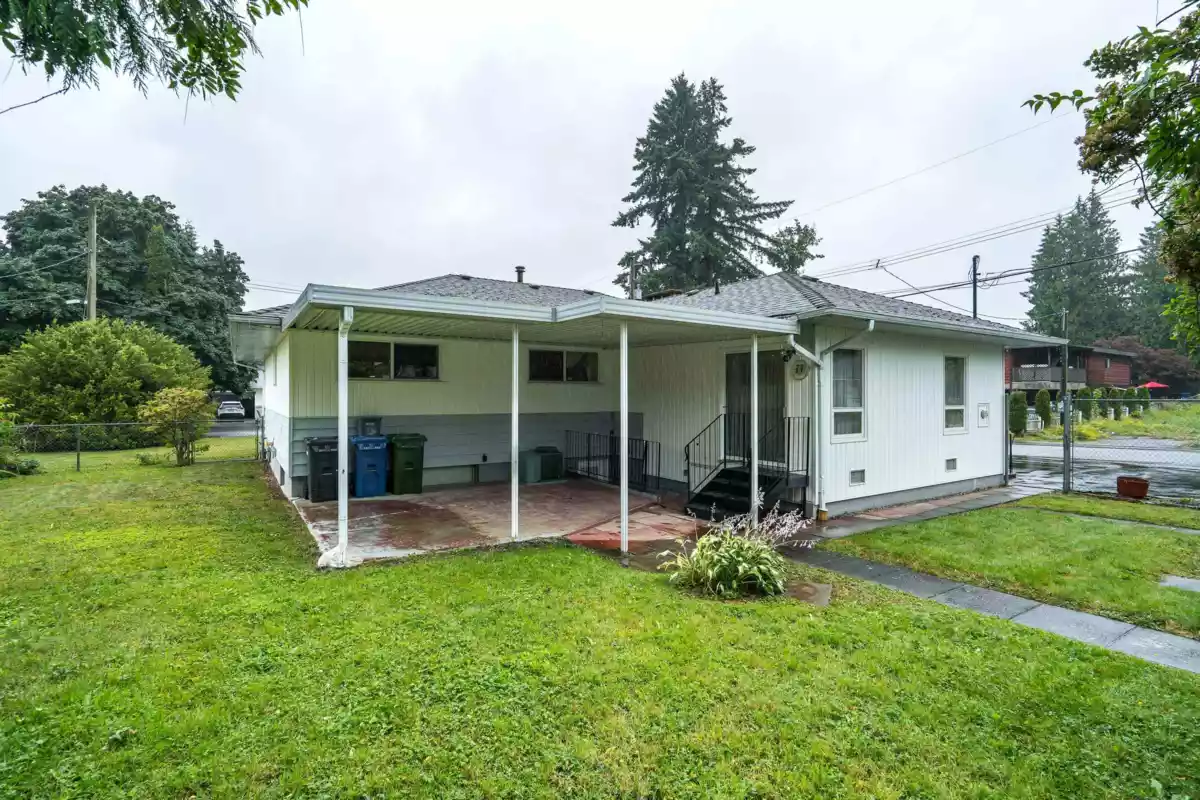 Neighborhood Park Photo Near 2084 Hollyberry Court, Abbotsford, BC