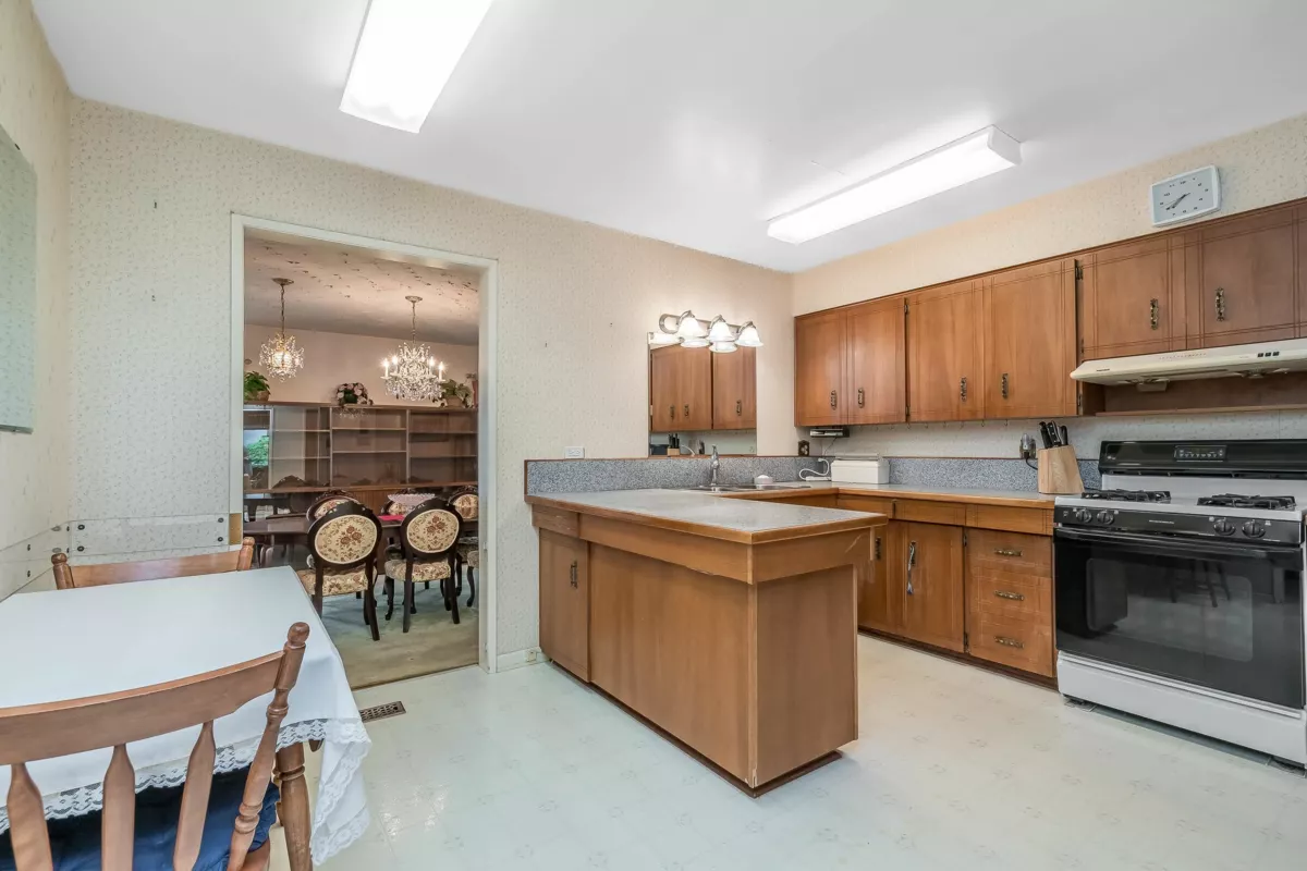 Powder Room Photo of 2084 Hollyberry Court, Abbotsford, BC