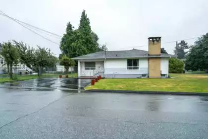 2084 Hollyberry Court, Abbotsford, BC, Abbotsford — Single Family Residence for sale