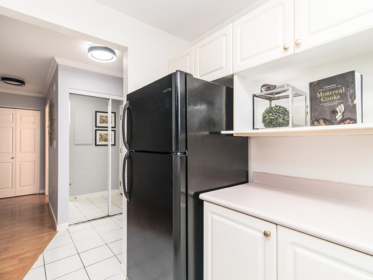 207 9767 140 Street, Surrey, BC, Surrey — Apartment/Condo for sale