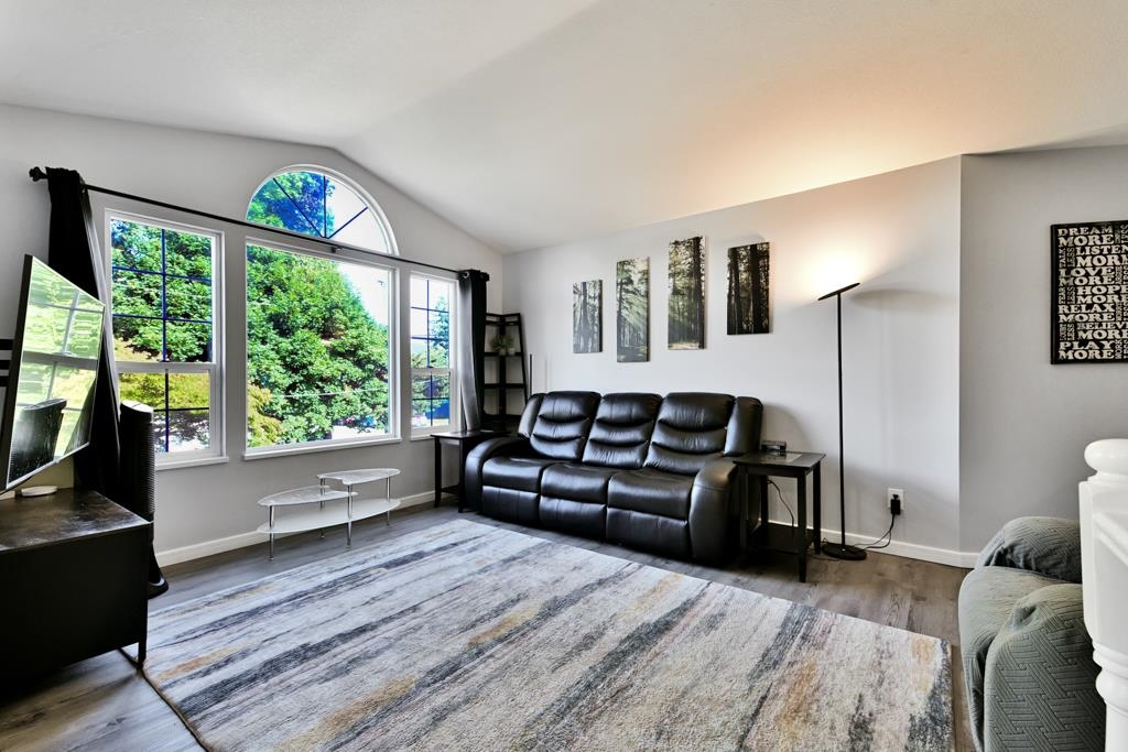 Dining Area Photo of 8531 Mcewen Terrace, Mission, BC
