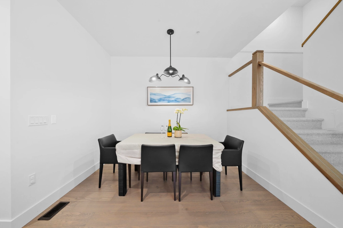 Bedroom 3 Photo of 6816 Oak Street, Vancouver, BC