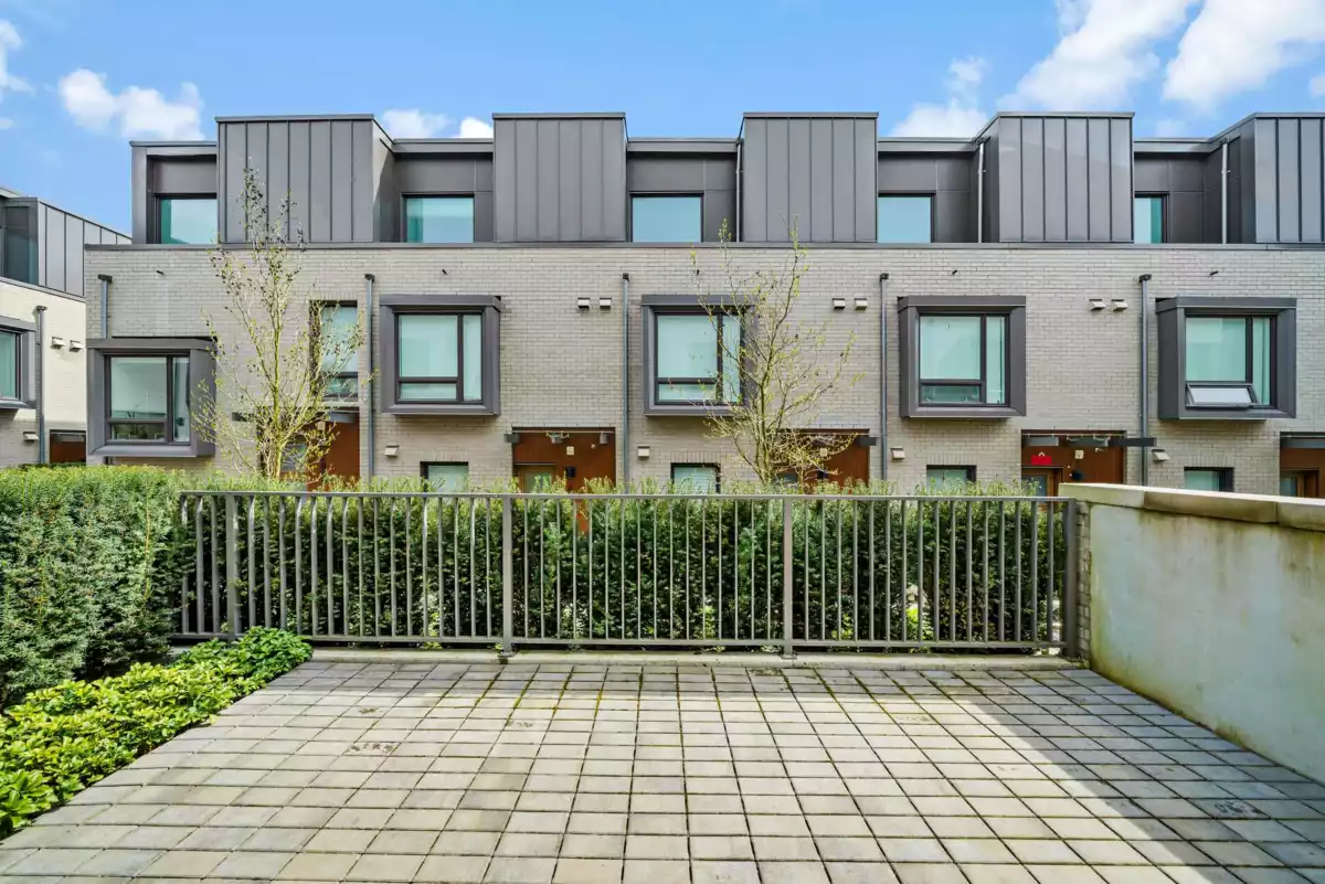Dining Area Photo of 6816 Oak Street, Vancouver, BC