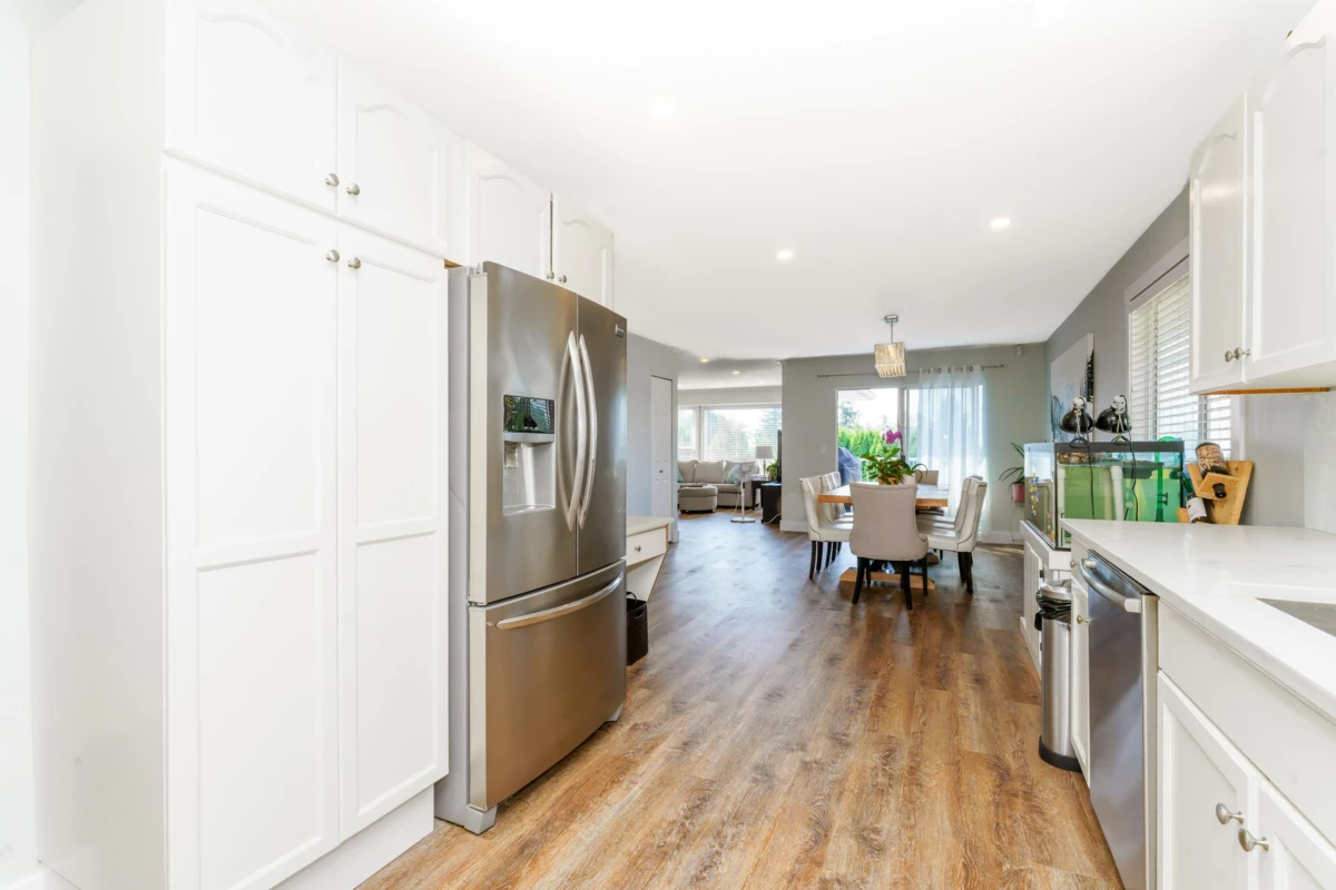 Laundry Room Photo of 33106 Best Avenue, Mission, BC