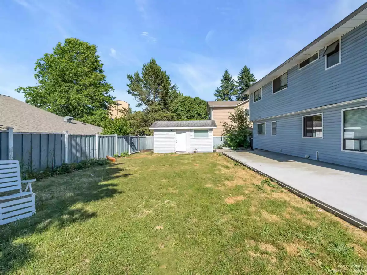 Garden / Landscaping Photo of 6497 131a Street, Surrey, BC