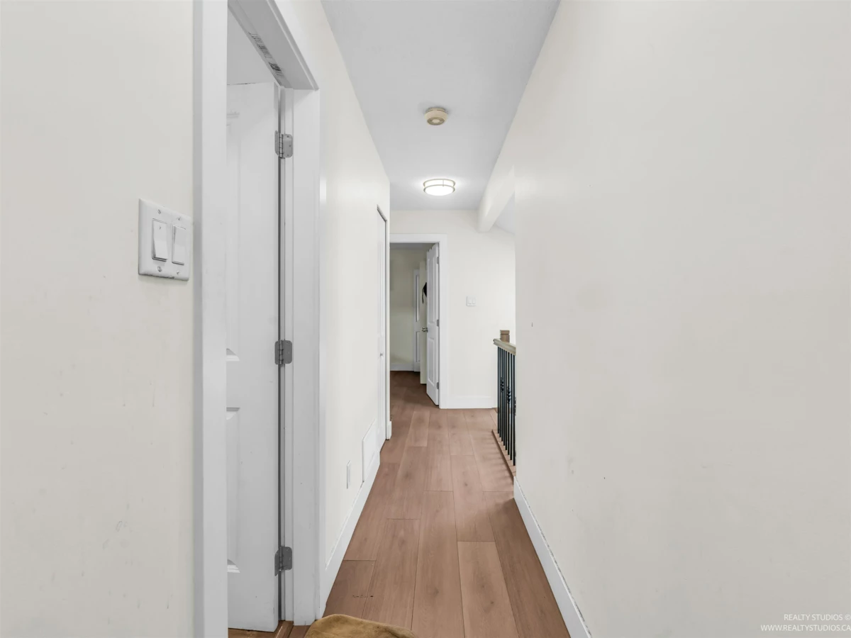 Hallway Photo of 6497 131a Street, Surrey, BC
